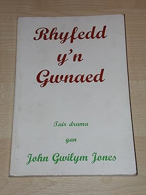Seller image for Rhyfedd y'n Gwnaud - Tair drama for sale by Cariad Books