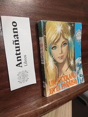 Imagen del vendedor de Un extrao en el paraiso a la venta por Libros Antuano