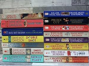 Imagen del vendedor de Diane Mott Davidson 6 Book Set: The Cereal Murders, Chopping Spree, The Grilling Season, The Last Suppers, The Main Corpse and Tough Cookie a la venta por Archives Books inc.