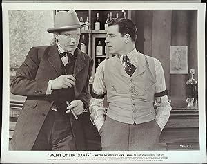 Imagen del vendedor de Valley of the Giants 8 X 10 Still 1938 Wayne Morris, Claire Trevor, Alan Hale Sr. a la venta por AcornBooksNH