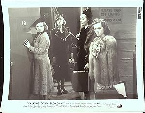 Imagen del vendedor de Walking Down Broadway 8 X 10 Still 1938 Claire Trevor, Phyllis Brooks a la venta por AcornBooksNH