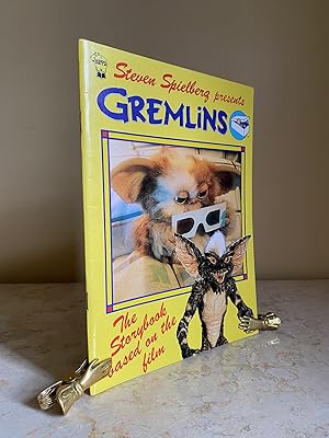 Bild des Verkufers fr Gremlins | The Storybook Based on the Film zum Verkauf von Little Stour Books PBFA Member