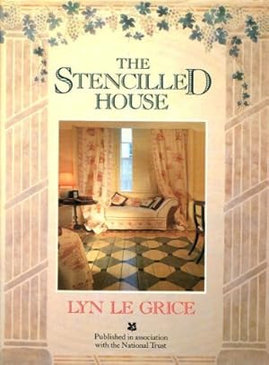 Imagen del vendedor de The Stencilled House a la venta por WeBuyBooks