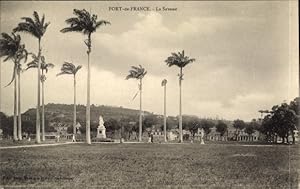 Image du vendeur pour Ansichtskarte / Postkarte Fort de France Martinique, La Savane mis en vente par akpool GmbH