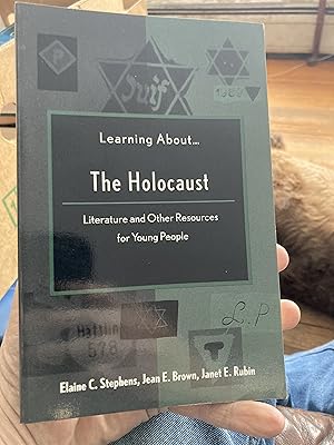 Imagen del vendedor de Learning About the Holocaust: Literature and Other Resources for Young People a la venta por A.C. Daniel's Collectable Books
