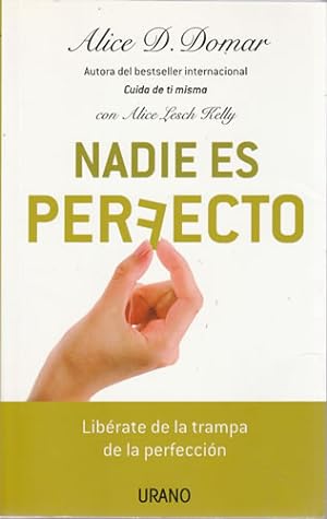 Seller image for Nadie es perfecto for sale by Librera Cajn Desastre