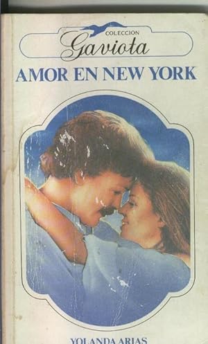Imagen del vendedor de Coleccion Gaviota: Amor en New York (algo aviejada) a la venta por El Boletin