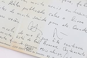 Bild des Verkufers fr Lettre autographe date et signe adresse  sa traductrice en franais Alice Raillard zum Verkauf von Librairie Le Feu Follet