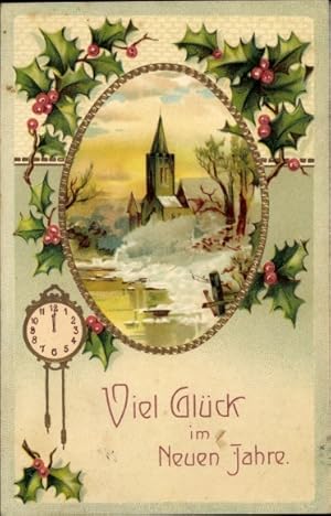 Präge Ansichtskarte / Postkarte Glückwunsch Neujahr, Dorfmotiv, Uhr, Stechpalmenzweige