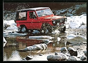 Image du vendeur pour Ansichtskarte Roter Mercedes Benz 230 G auf Fahrt am Wildwasser mis en vente par Bartko-Reher