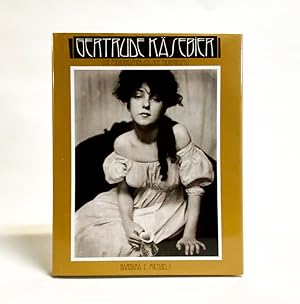 Bild des Verkufers fr Gertrude Kasebier: The Photographer and Her Photographs zum Verkauf von Exquisite Corpse Booksellers