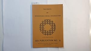 Imagen del vendedor de Two Essays on Minangkabau Social Organization a la venta por Gebrauchtbcherlogistik  H.J. Lauterbach