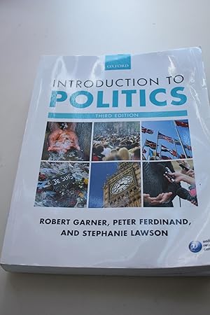 Immagine del venditore per Introduction to Politics venduto da Orb's Community Bookshop