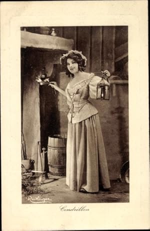 Bild des Verkufers fr Ansichtskarte / Postkarte Cendrillon, Portrait einer Frau, Schauspielerin, Cinderella zum Verkauf von akpool GmbH