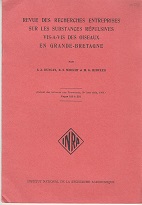 Seller image for Revue des recherches enterprises sur les substances repulsives vis-a-vis des oiseaux en Grande-Bretagne. for sale by Buchversand Joachim Neumann
