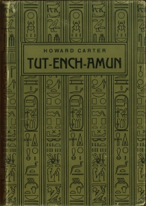 Bild des Verkufers fr Tut-Ench-Amun. Ein gyptisches Knigsgrab. Entdeckt von Earl of Carnarvon und Howard Carter. Zweiter Band. Mit einem Beitrag Zur Geschichte der gyptischen Kunst von den Anfngen bis Tut-ench-Amun von Georg Steindorff, 153 Abbildungen nach photografischen Aufnahmen von Harry Burton sowie Anhngen von Douglas E. Derry, A. Lucas, P. E. Newberry, Alexander Scott und H. J. Plenderleith. zum Verkauf von Antiquariat Weinek