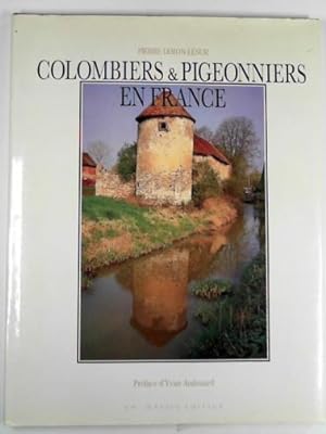 Bild des Verkufers fr Colombiers & pigeonniers en France zum Verkauf von Cotswold Internet Books