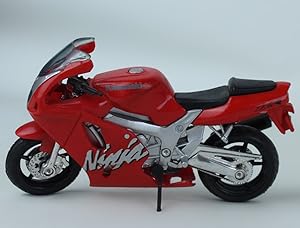 KAWASAKI NINJA ZX 7R MODELLINO MAISTO scala 1:18 lunghezza cm 12: