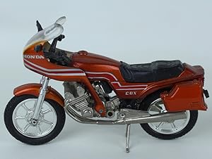 HONDA CBX MODELLINO MAISTO scala 1:18 lunghezza cm 12,5: