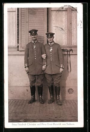Ansichtskarte Prinz Friedrich Christian und Prinz Ernst Heinrich von Sachsen in Uniform mit Schir...