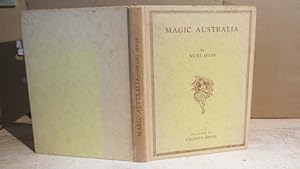 Imagen del vendedor de MAGIC AUSTRALIA - FIRST EDITION - NICE COPY a la venta por Parrott Books