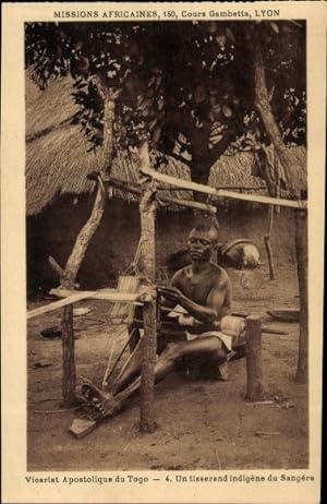 Ansichtskarte / Postkarte Togo, Missions Africaines, Vicariat Apostolique, Un tisserand indigene ...