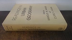 Immagine del venditore per Readings in Urban Geography venduto da BoundlessBookstore