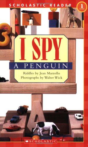 Imagen del vendedor de Scholastic Reader Level 1: I Spy a Penguin (I Spy (Scholastic Paperback)) a la venta por WeBuyBooks