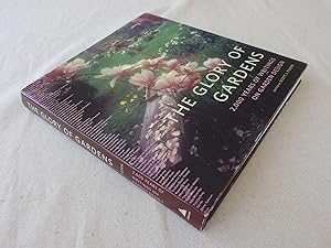 Imagen del vendedor de The Glory of Gardens: 2000 Years of Writings on Garden Design a la venta por Nightshade Booksellers, IOBA member