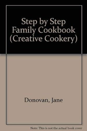 Bild des Verkufers fr FAMILY COOKBOOK (Creative Cookery) zum Verkauf von WeBuyBooks
