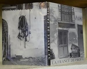 Seller image for La France de profil. for sale by Bouquinerie du Varis