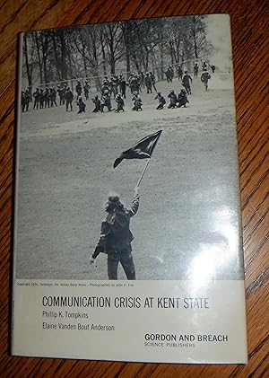 Imagen del vendedor de Communication Crisis at Kent State a la venta por Route 3 Books