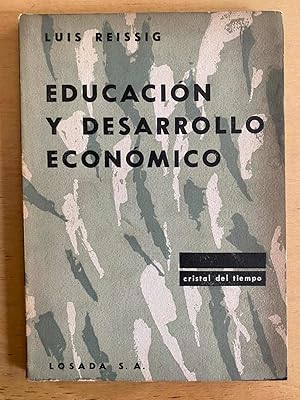 Immagine del venditore per Educacion y desarrollo economico venduto da International Book Hunting