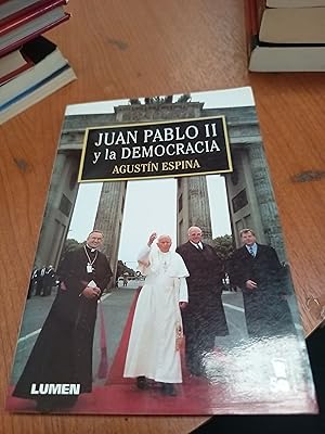 Imagen del vendedor de Juan Pablo II y la Democracia a la venta por Libros nicos