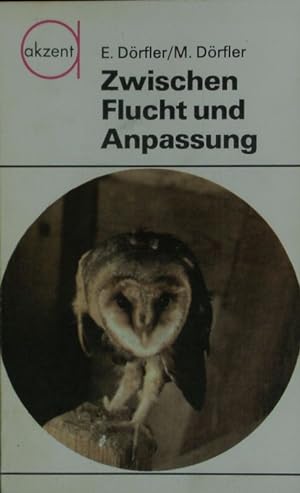 Image du vendeur pour Zwischen Flucht und Anpassung. Tiere neben Menschen. mis en vente par Antiquariat Bookfarm