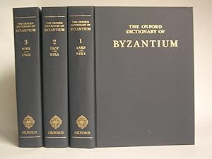 Imagen del vendedor de The Oxford Dictionary of Byzantium [complete in three volumes] a la venta por Bookworks [MWABA, IOBA]