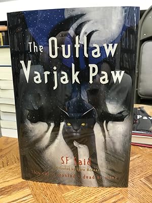Imagen del vendedor de The Outlaw Varjak Paw a la venta por THE PRINTED GARDEN, ABA, MPIBA