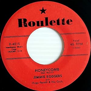 Seller image for Honeycomb / Their Hearts Were Full of Spring [7" 45 rpm Single] for sale by Kayleighbug Books, IOBA