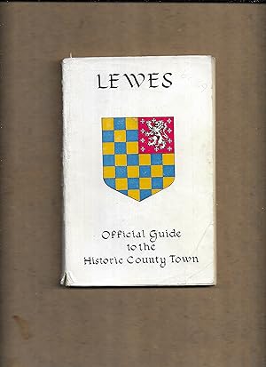 Imagen del vendedor de The Official Guide to Lewes a la venta por Gwyn Tudur Davies