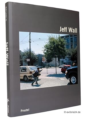 Bild des Verkufers fr Jeff Wall - Figures & [and] Places : Ausgewhlte Werke von 1978 bis 2000. Katalogbuch anlsslich der gleichnamigen Ausstellung im Museum fr Moderne Kunst in Frankfurt am Main vom 28. September 2001 bis 3. Mrz 2002 zum Verkauf von exlibris24 Versandantiquariat