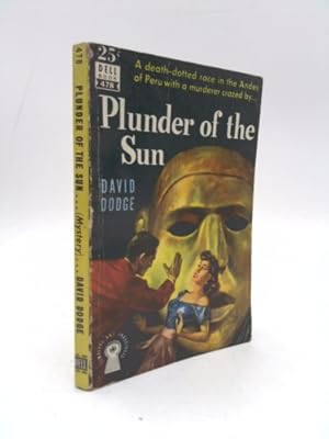 Bild des Verkufers fr Plunder of the Sun (Dell Mapback, 478) zum Verkauf von ThriftBooksVintage