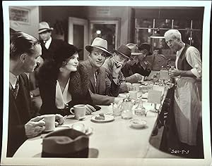 Imagen del vendedor de Sob Sister 8 X 10 Still 1937 James Dunn, Linda Watkins, Molly O'Day a la venta por AcornBooksNH