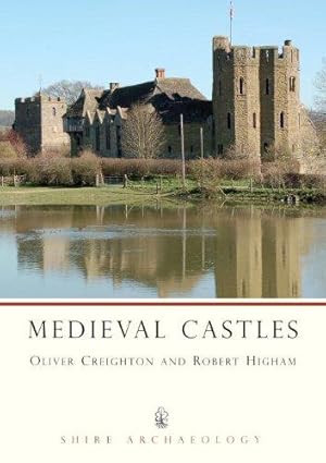 Image du vendeur pour Medieval Castles (Shire Archaeology): No. 83 mis en vente par WeBuyBooks