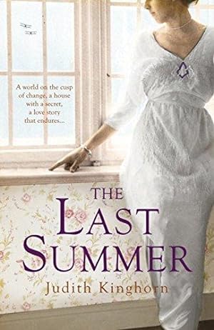 Imagen del vendedor de The Last Summer: A mesmerising novel of love and loss a la venta por WeBuyBooks