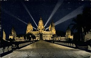 Bild des Verkufers fr Ansichtskarte / Postkarte Angkor Wat Kambodscha, Blick bei Nacht zum Verkauf von akpool GmbH