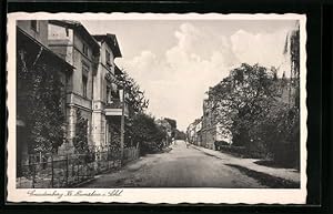 Ansichtskarte Gnadenberg Kreis Bunzlau, Strasse mit Wohnhäusern