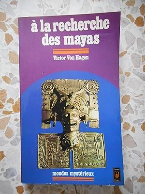 Bild des Verkufers fr A la recherche des Mayas zum Verkauf von Frederic Delbos