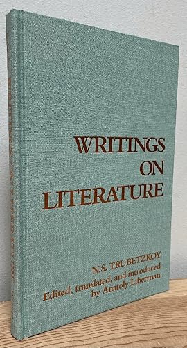 Immagine del venditore per Writings on Literature (Theory & History of Literature) venduto da Chaparral Books