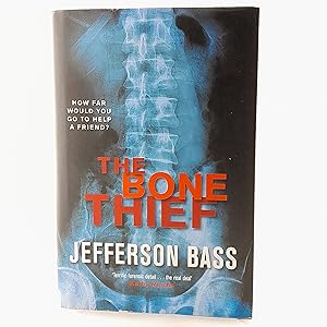 Seller image for The Bone Thief (The Body Farm) for sale by Cambridge Rare Books