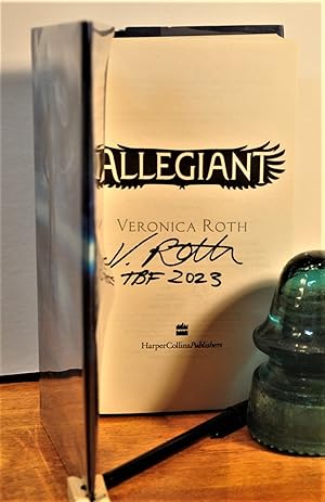 Seller image for Allegiant (Divergent Trilogy, Book 3) **SIGNED** for sale by Longs Peak Book Company